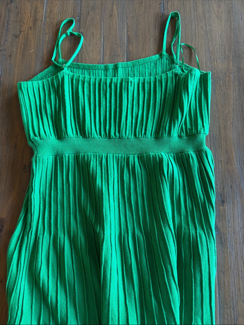 Showpo Green Ribbed Midi Dress - Picture 4 of 5
